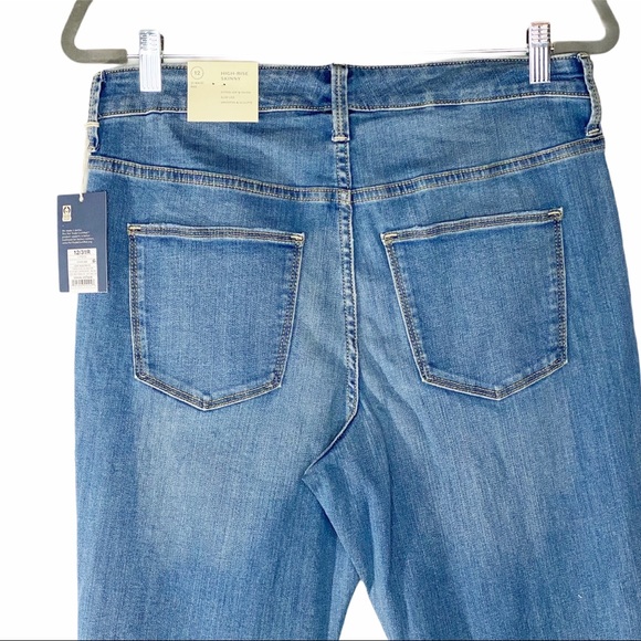 Universal Thread High Rise Distressed Skinny Jeans - Picture 10 of 10